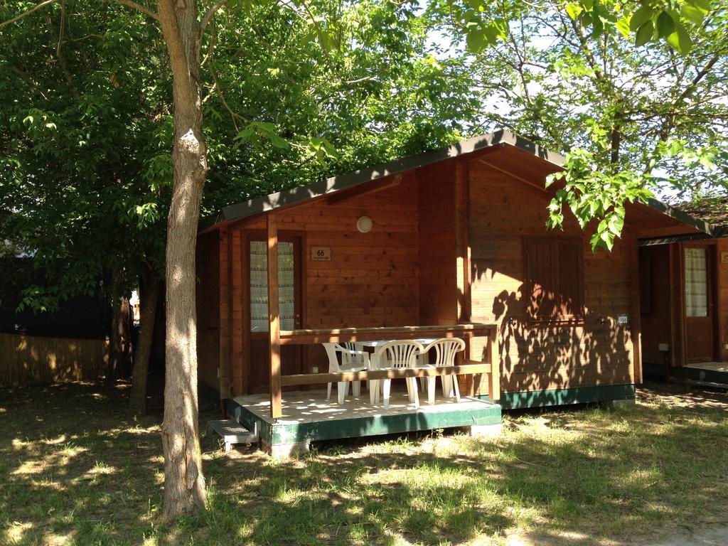 Camping Paradiso Viareggio Habitación foto